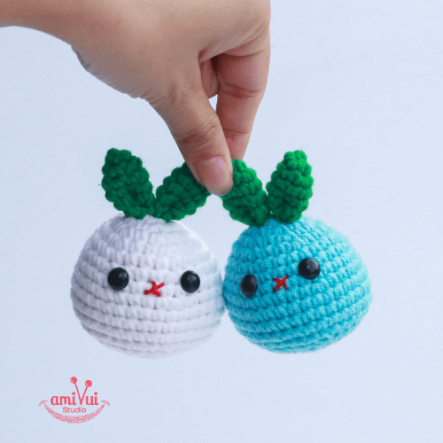 Bunny keychain amigurumi free crochet pattern