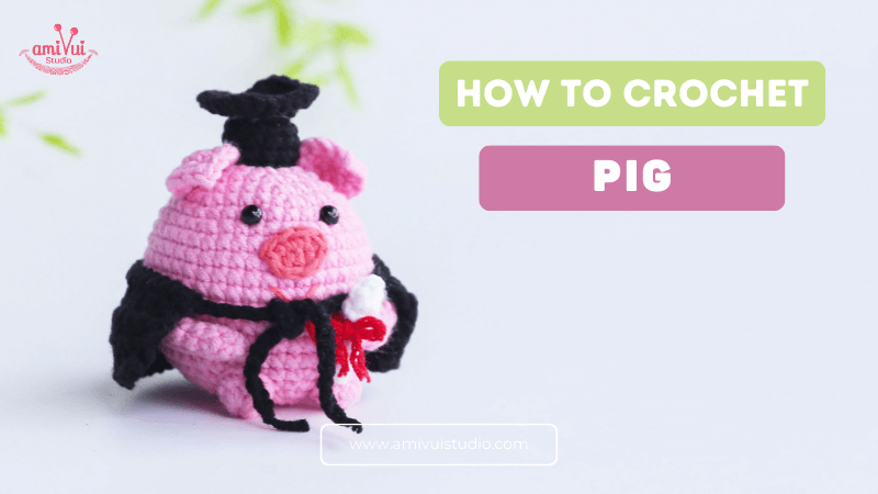 Graduation pig amigurumi free crochet tutorial