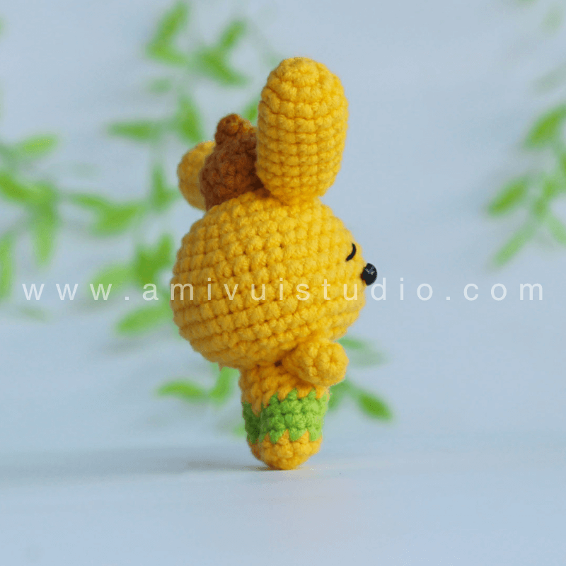 Crochet Pompompurin - Free Amigurumi Pattern by AmivuiStudio
