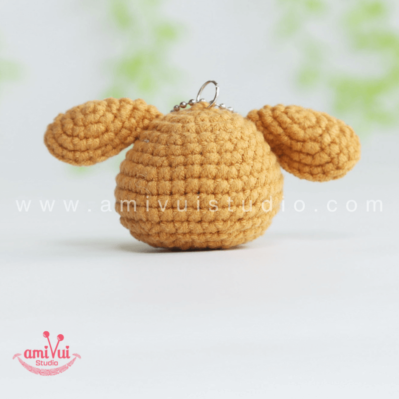 Crochet Mouse keychain - Free Amigurumi Pattern by AmivuiStudio