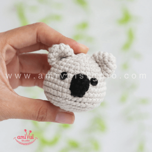 Free tiny amigurumi Koala crochet pattern