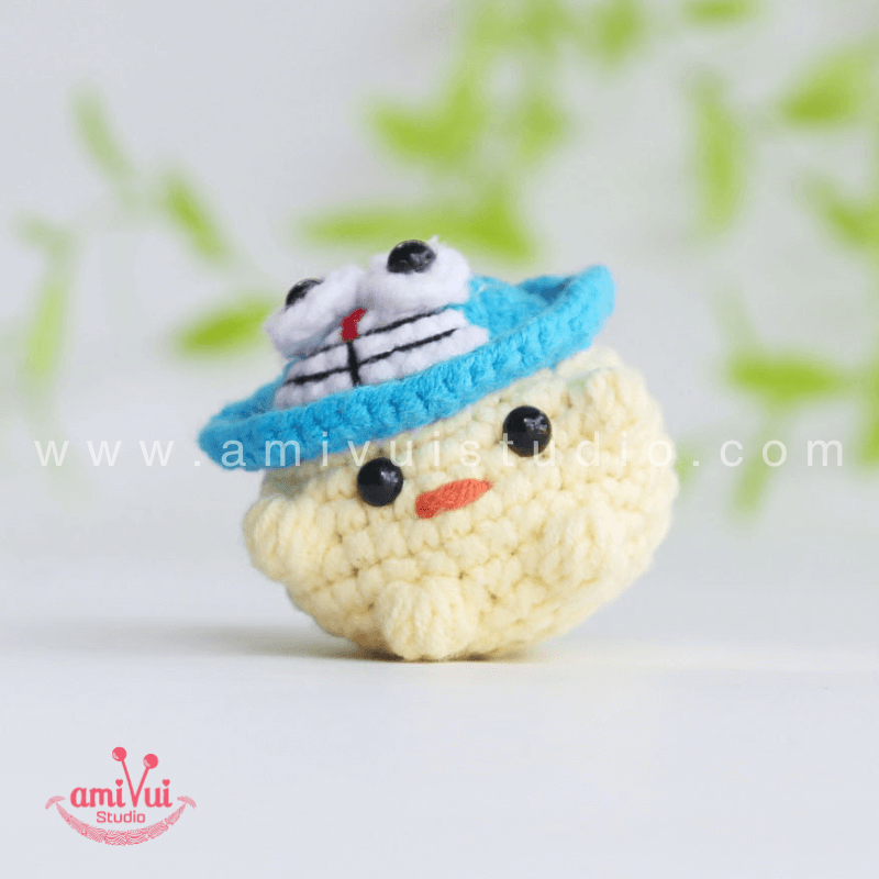 Crochet Chicken with Doraemon keychain - Free Amigurumi Pattern by AmivuiStudio