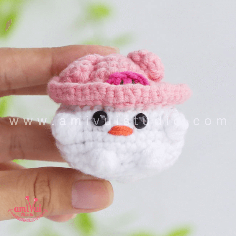 Crochet Chicken with Pig hat keychain - Free Amigurumi Pattern by AmivuiStudio