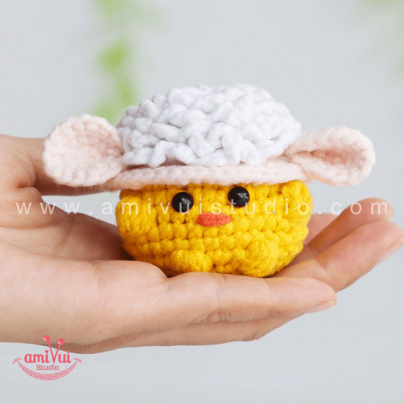 Crochet Tiny Chick with Sheep hat keychain - Free Amigurumi Pattern by AmivuiStudio