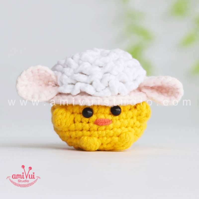 Crochet Tiny Chick with Sheep hat keychain - Free Amigurumi Pattern by AmivuiStudio