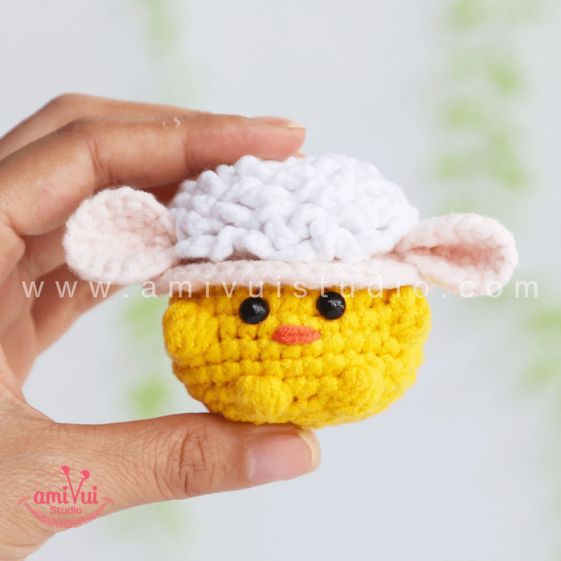 Crochet Tiny Chick with Sheep hat keychain - Free Amigurumi Pattern by AmivuiStudio