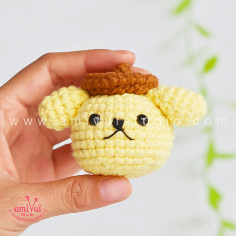 Crochet Pompompurin keychain - Free Amigurumi Pattern by AmivuiStudio